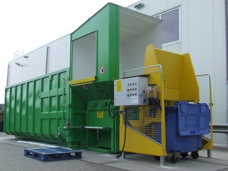 Skruekomprimator med automatisk spandetømmer