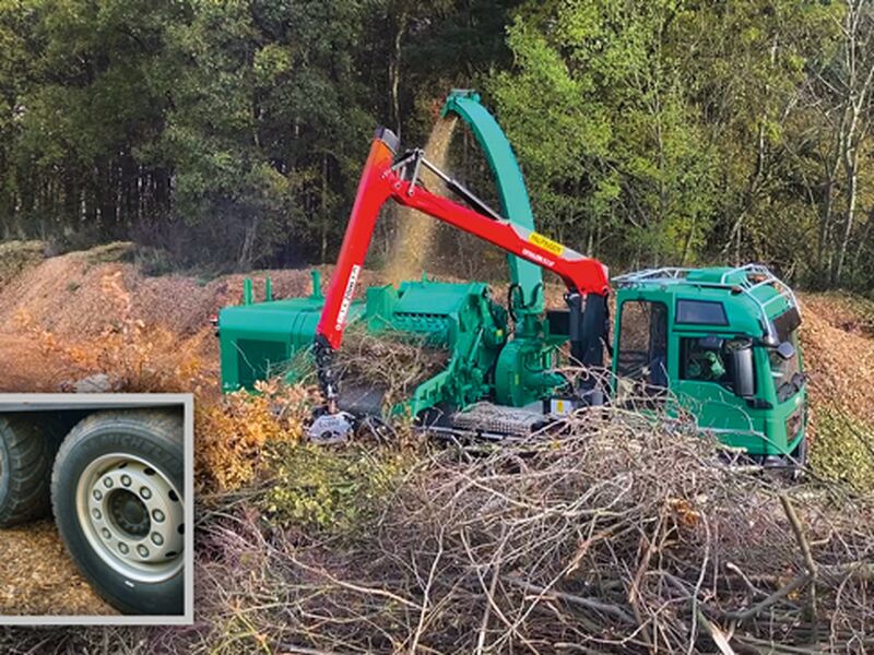 Hem 922 DQ i aktion i buskads_offroaddæk_ReTec